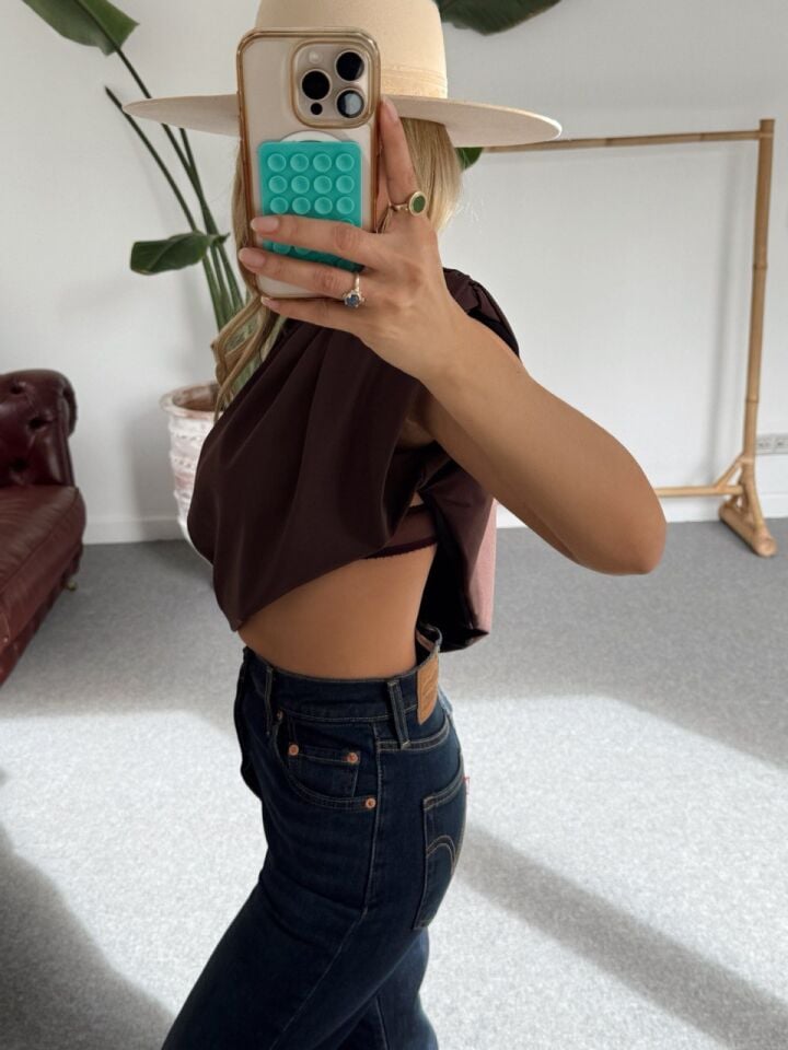 KAHVE KOL DETAY BLUZ