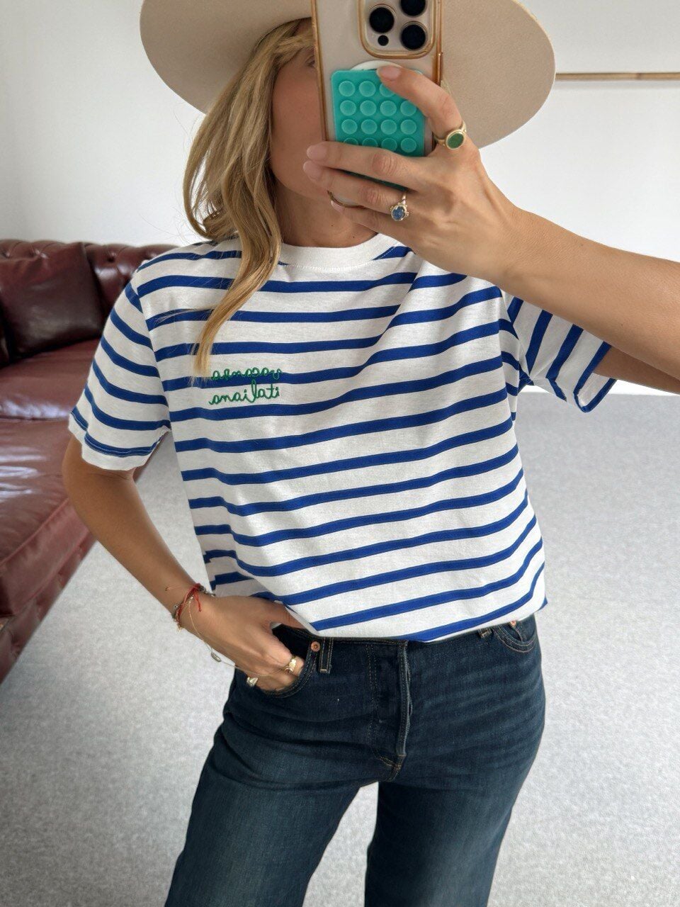 MAVİ ÇİZGİLİ İTALİANA BASKILI TSHIRT