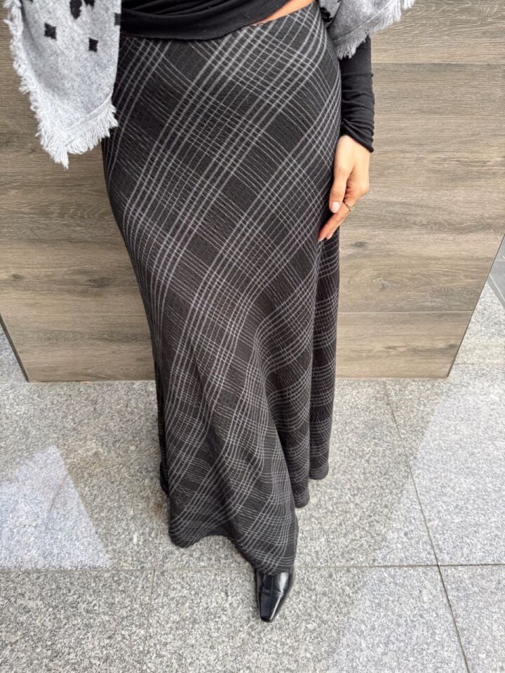 SİYAH ÇİZGİLİ MAXI ETEK