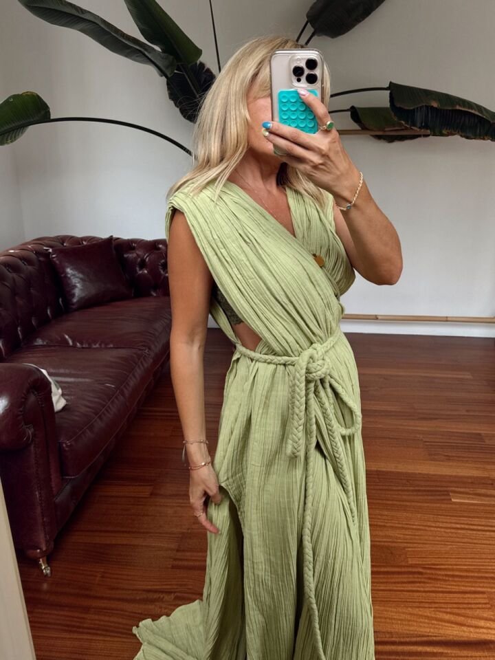 YEŞİL KOLSUZ OGANİK KUMAŞ İTHAL ELBİSE