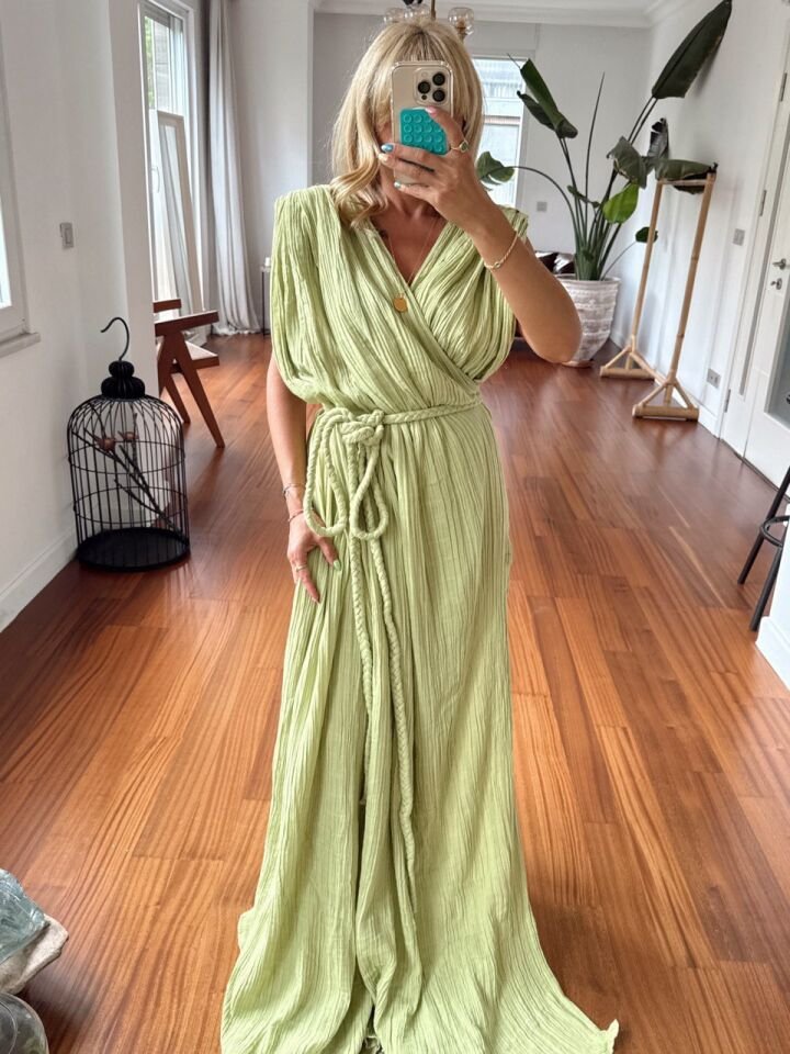 YEŞİL KOLSUZ OGANİK KUMAŞ İTHAL ELBİSE