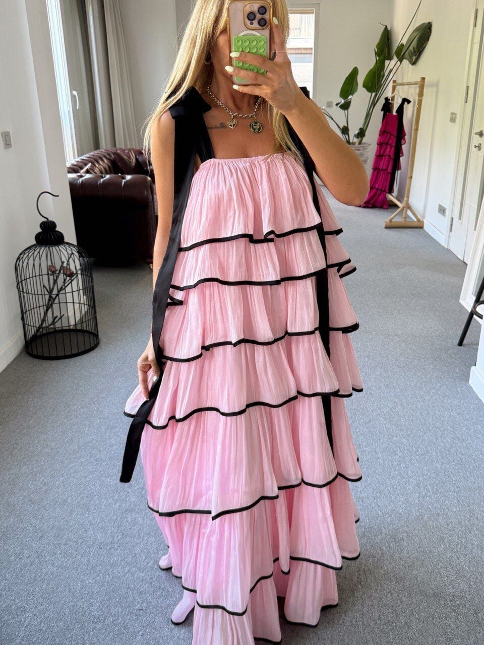 PEMBE BİYELİ KAT KAT İTHAL ELBİSE
