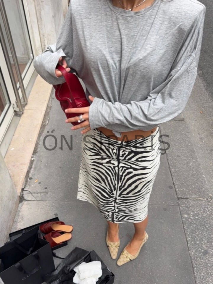 ZEBRA DESENLİ SATEN MİDİ ETEK (ÖN SİPARİŞ)