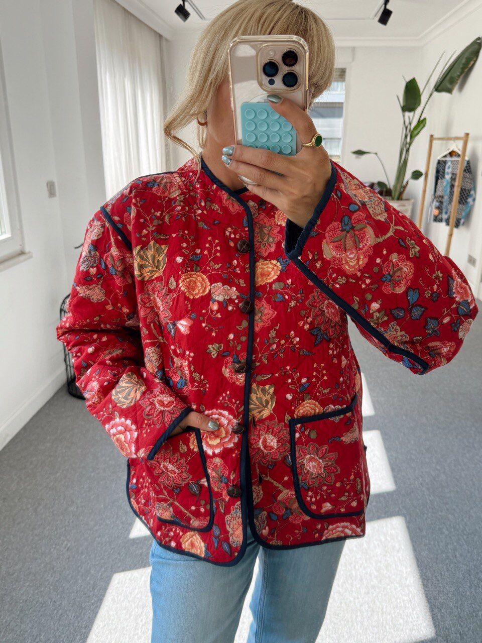 KIRMIZI DESENLİ İTHAL CEKET