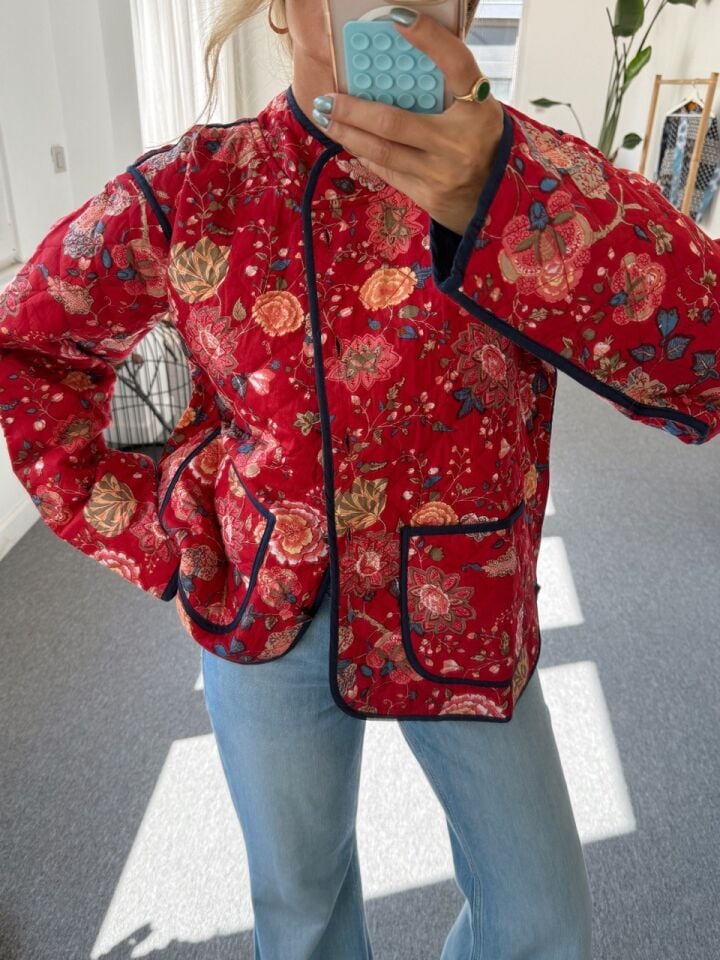 KIRMIZI DESENLİ İTHAL CEKET