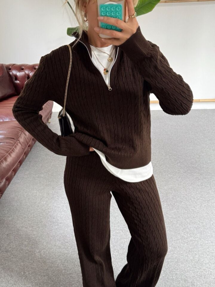 KAHVERENGİ SAÇ ÖRGÜ TRİKO TAKIM