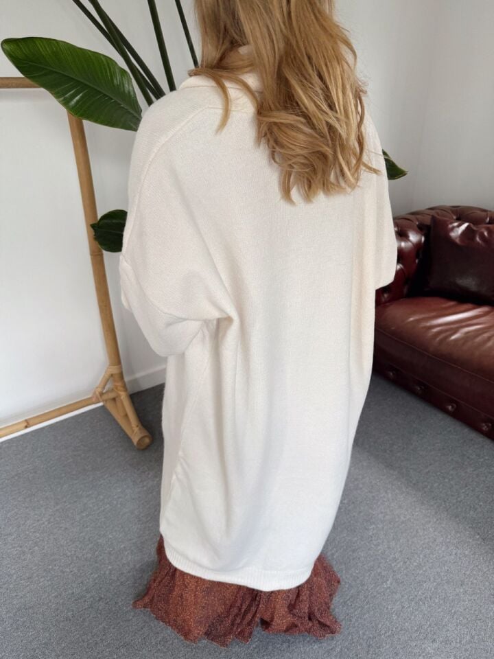 KREM ÖNÜ AÇIK ŞAL YAKA HIRKA