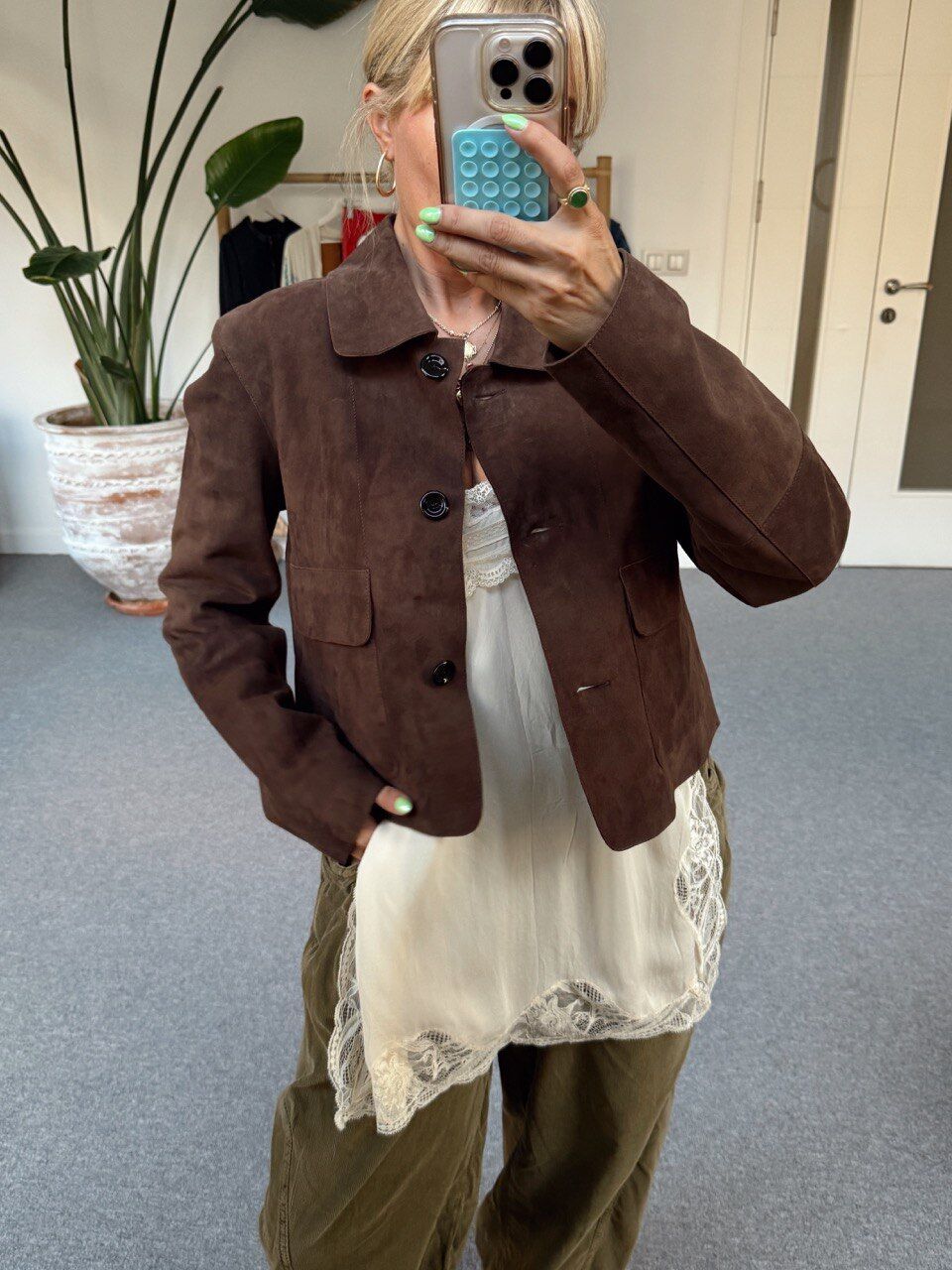 KAHVERENGİ DERİ KISA İTHAL CEKET