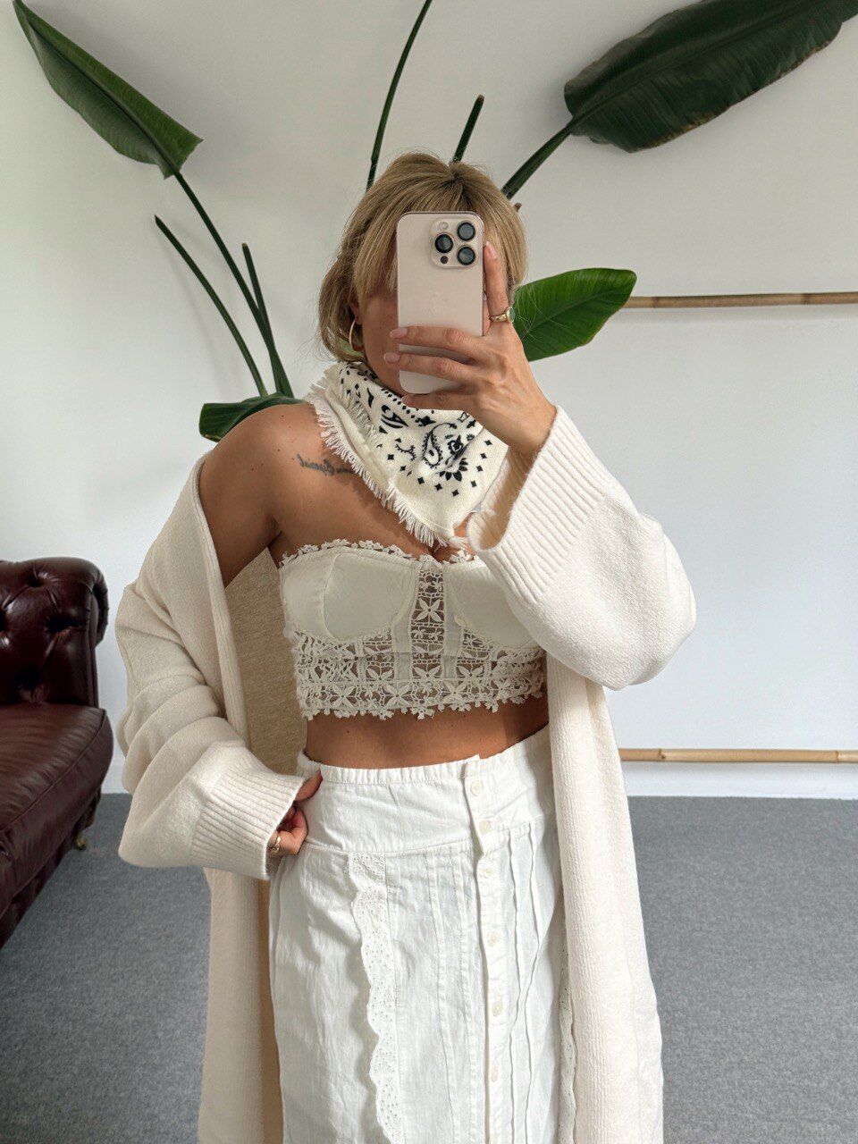 DANTEL İŞLEMELİ İTHAL TOP