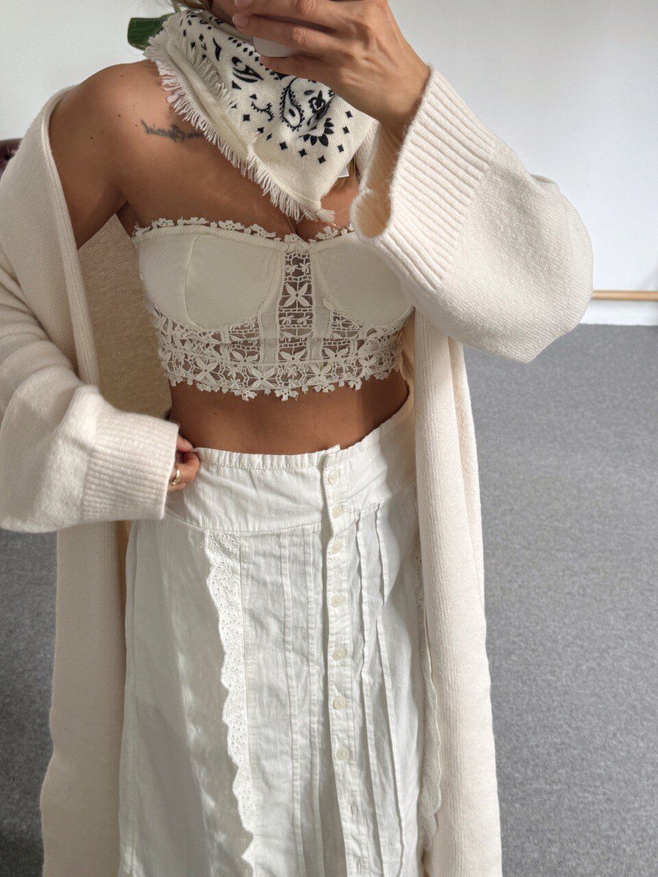 DANTEL İŞLEMELİ İTHAL TOP