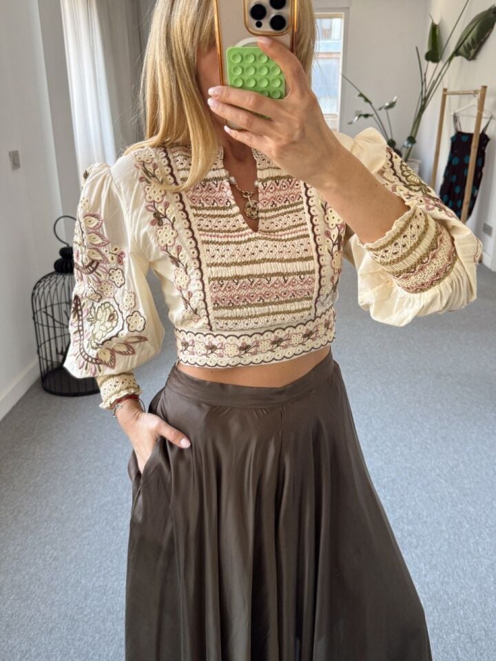 İTHAL İŞLEME DETAP TOP PANTOLON TAKIM