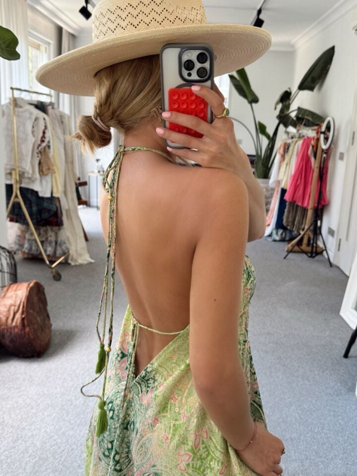 YEŞİL DESENLİ SIRT DEKOLTELİ  İTHAL ELBİSE