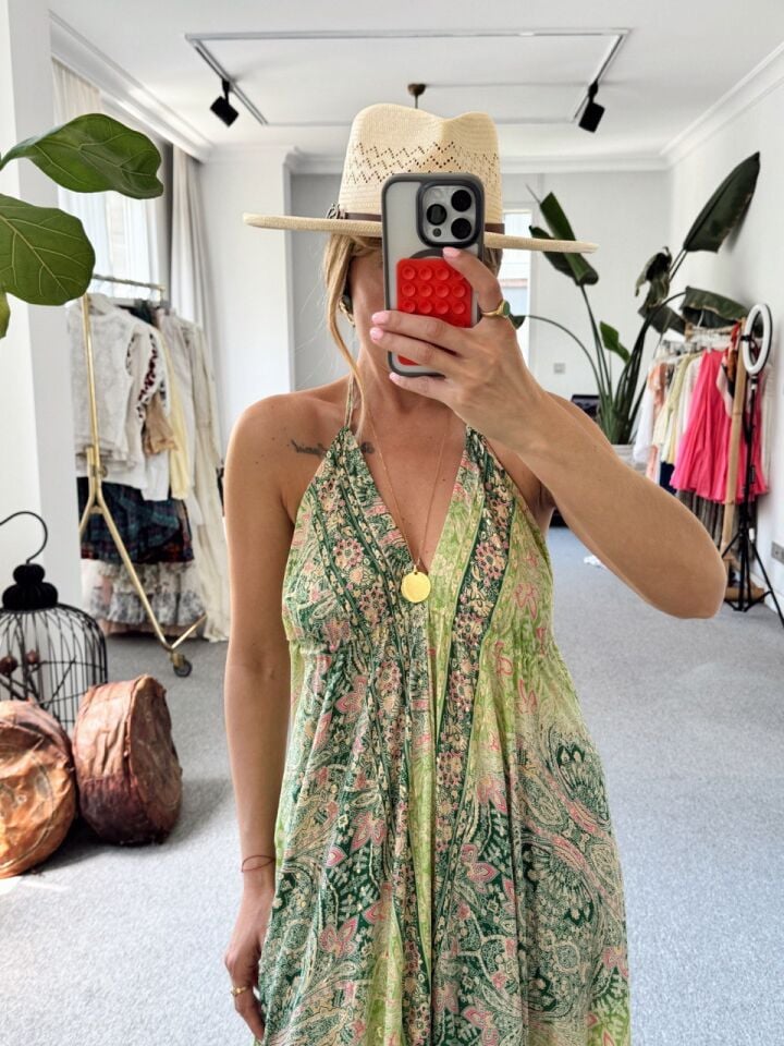 YEŞİL DESENLİ SIRT DEKOLTELİ  İTHAL ELBİSE