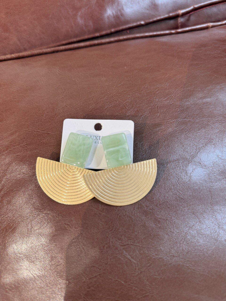 AURA YEŞİL DETAYLI GOLD KÜPE