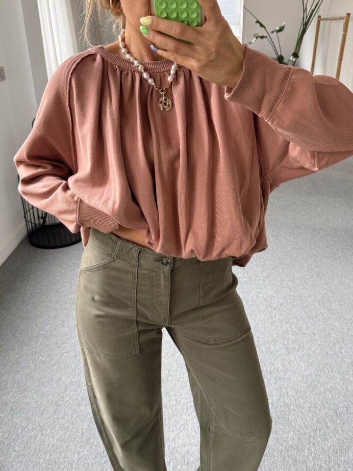 GÜL KURUSU PAMUKLU İTHAL SWEATSHIRT