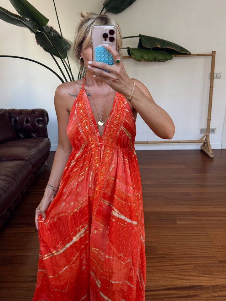 ORANJ SIRT DEKOLTELİ İPEK İTHAL ELBİSE