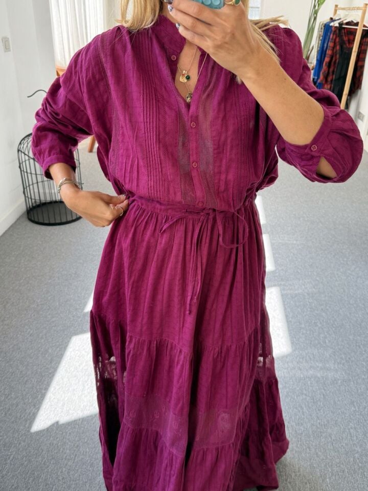 MOR FİSTO İŞLEMELİ MAXI İTHAL ELBİSE