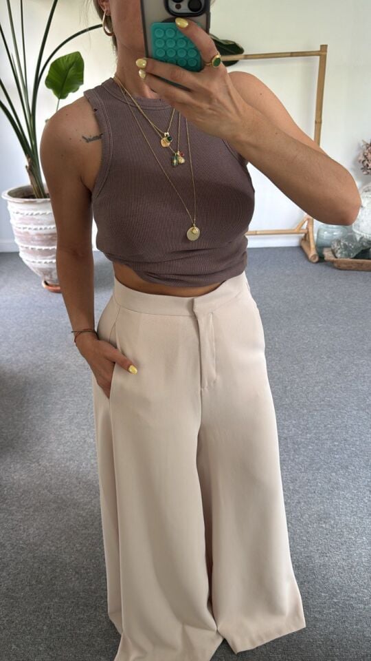 BEJ YANDAN CEP DETAYLI ETEK PANTOLON