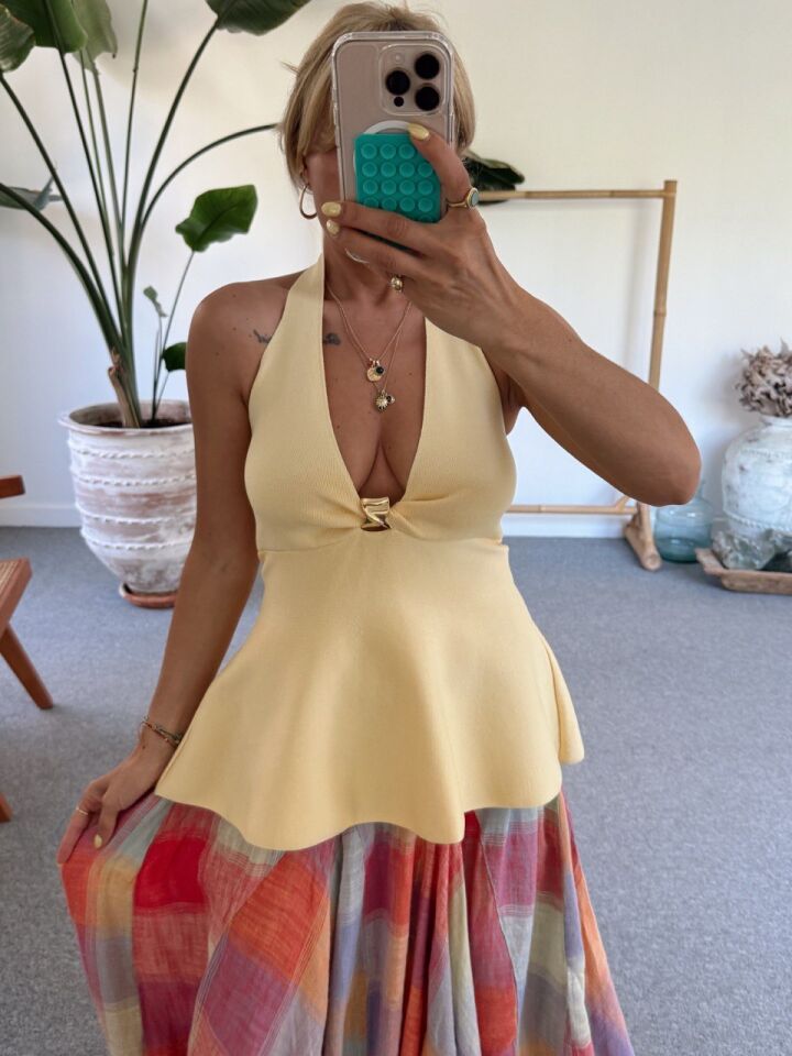 SARI HALTER YAKA PEPLUM TRİKO