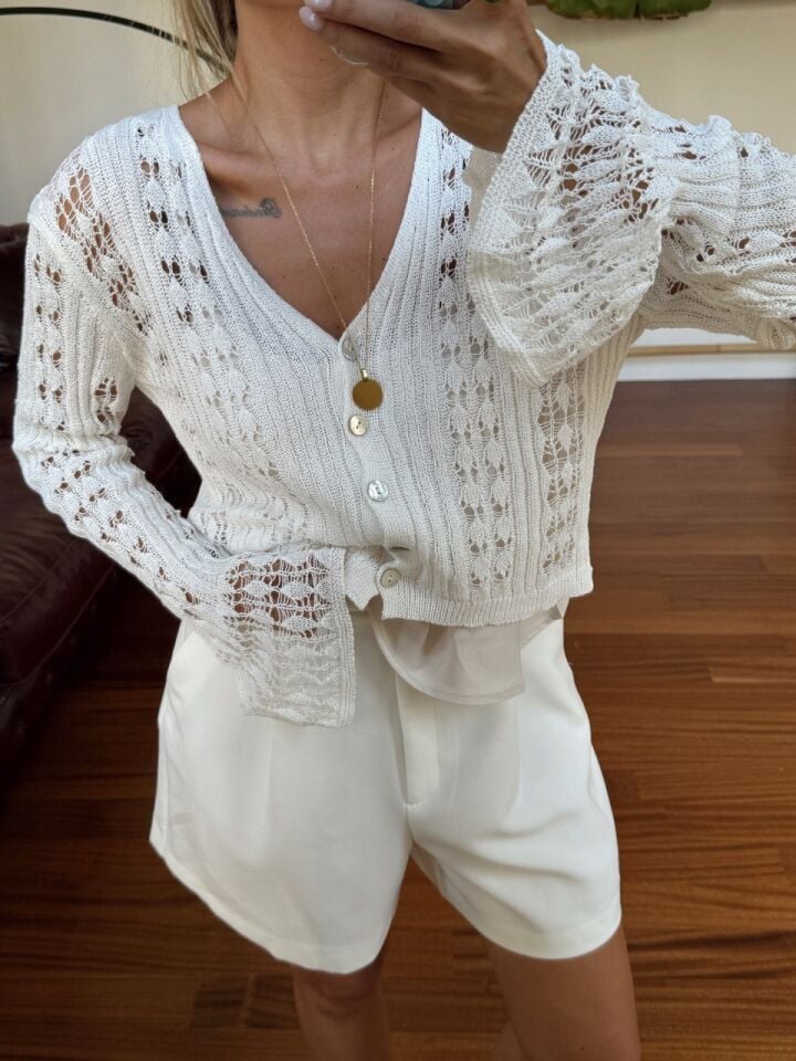 EKRU AJURLU HIRKA