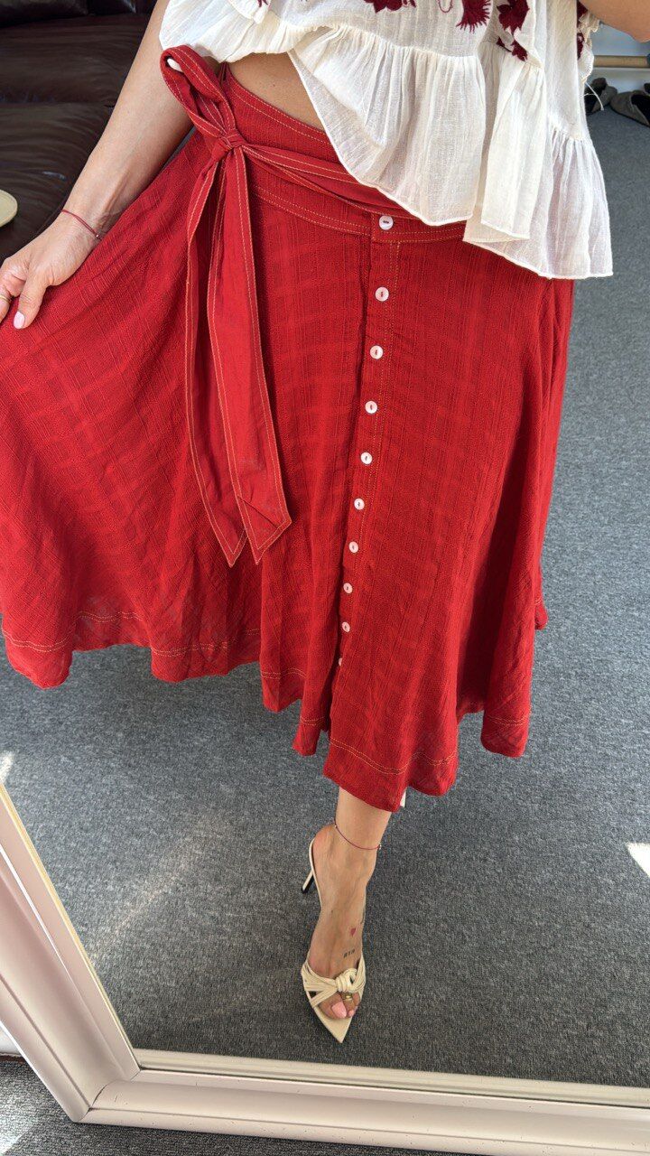 ÖNDEN DÜĞMELİ İTHAL ETEK