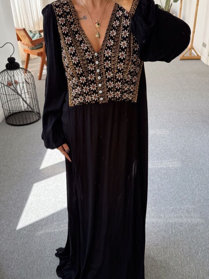 SİYAH ETNİK YAKA İŞLEMELİ ELBİSE