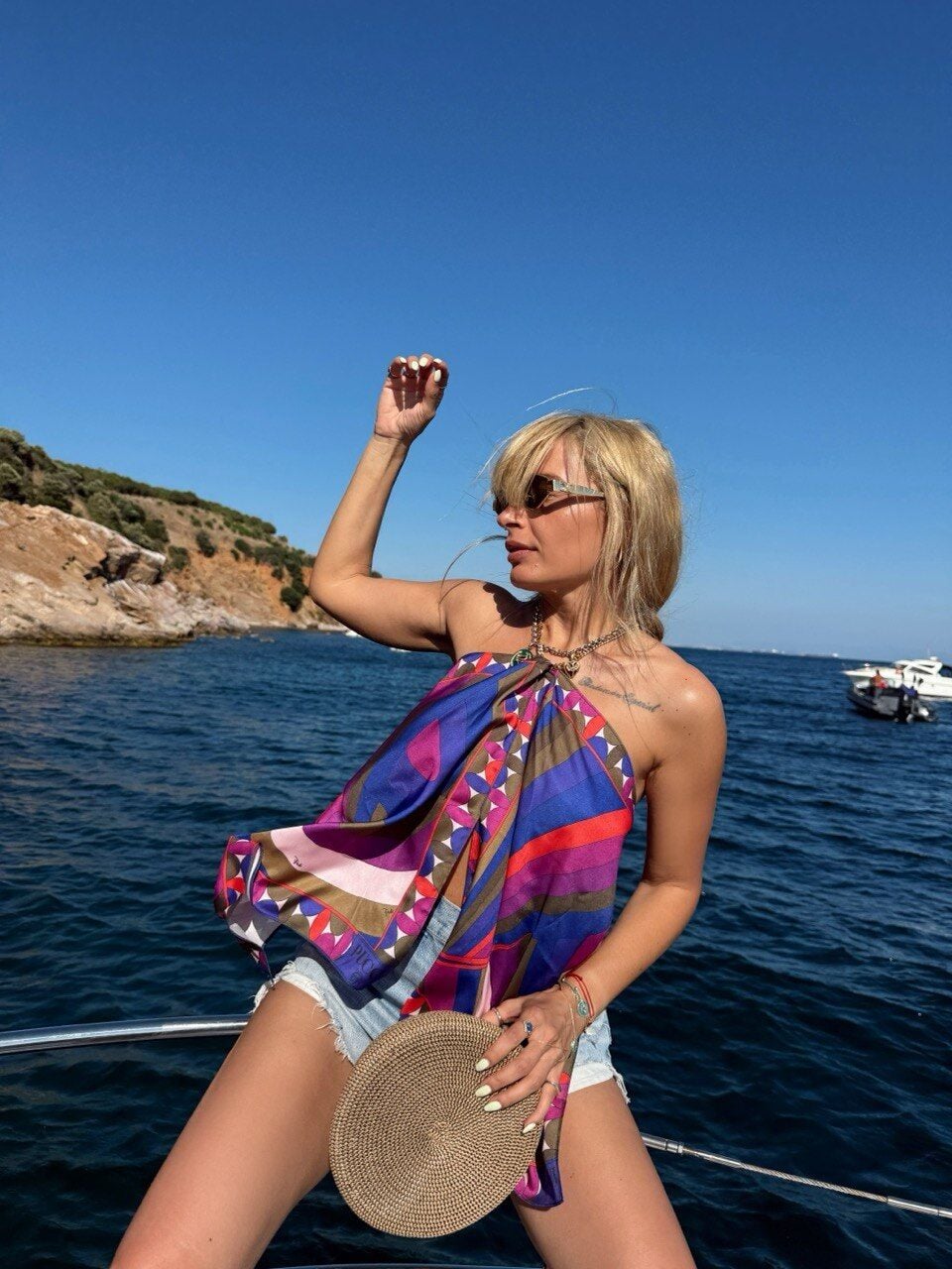 MOR ZİNCİR ASKILI İTHAL BLUZ