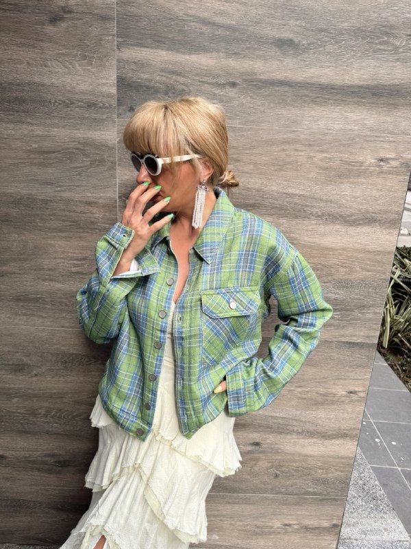 YEŞİL EKOSELİ KEMER DETAY CEKET