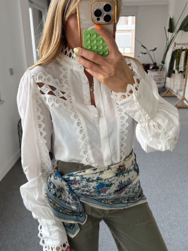 MAVİ DESENLİ İPEK İTHAL ŞAL