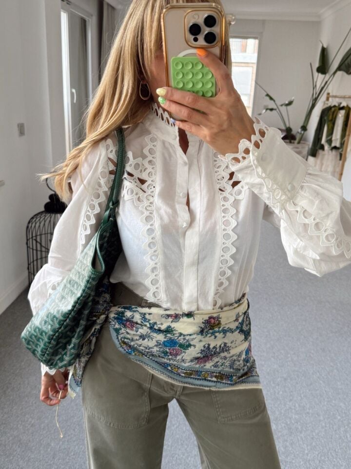 MAVİ DESENLİ İPEK İTHAL ŞAL