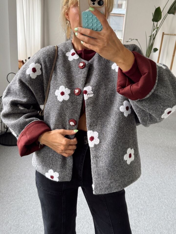 GRİ PAPATYA DESEN YÜN İTHAL CEKET