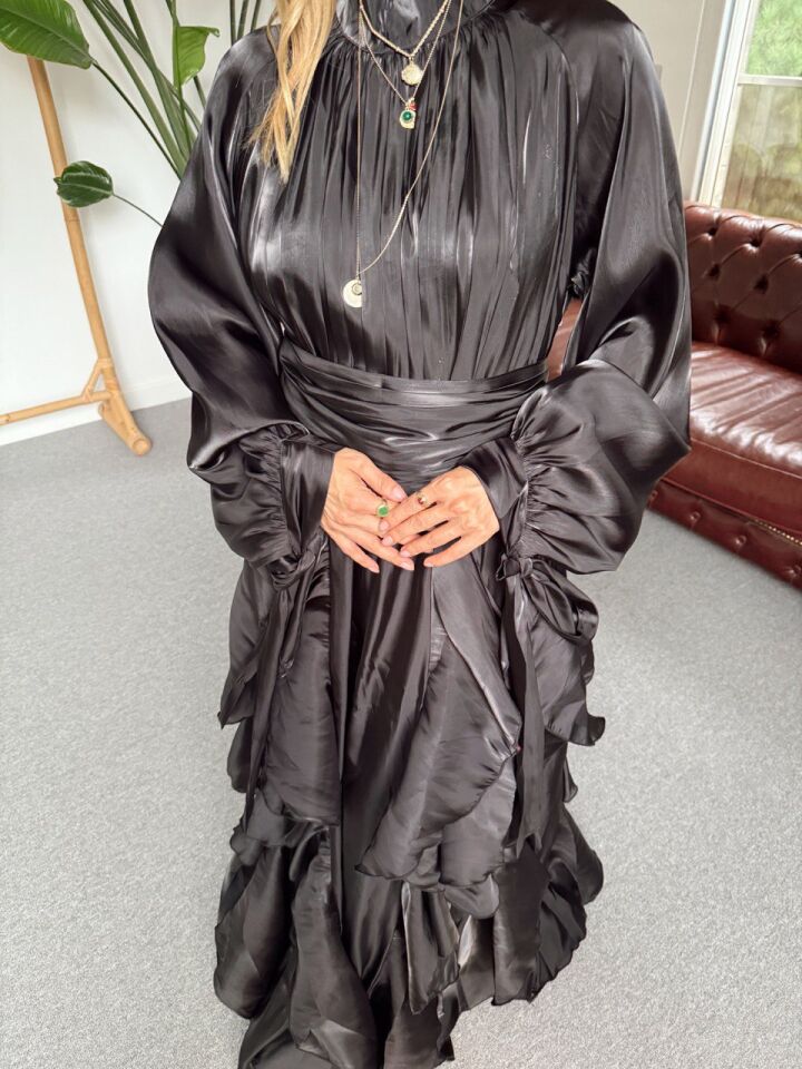 SİYAH ORGANZE KUMAŞ İTHAL ELBİSE