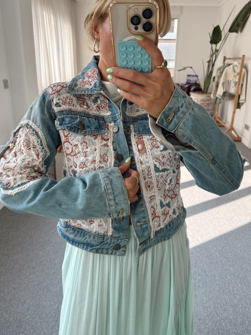 DENİM NAKIŞ İŞLEMELİ İTHAL CEKET