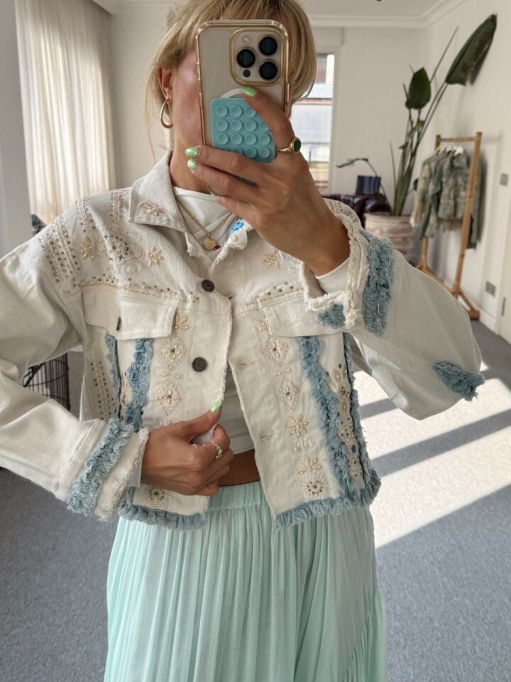 EKRU NAKIŞ İŞLEMELİ İTHAL CEKET