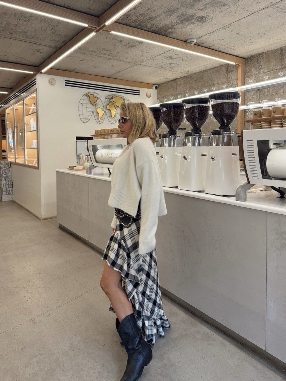 SİYAH-BEYAZ EKOSELİ ASİMETRİK ETEK