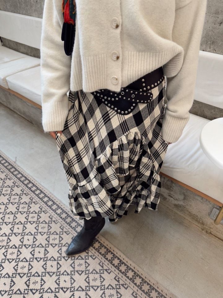 SİYAH-BEYAZ EKOSELİ ASİMETRİK ETEK