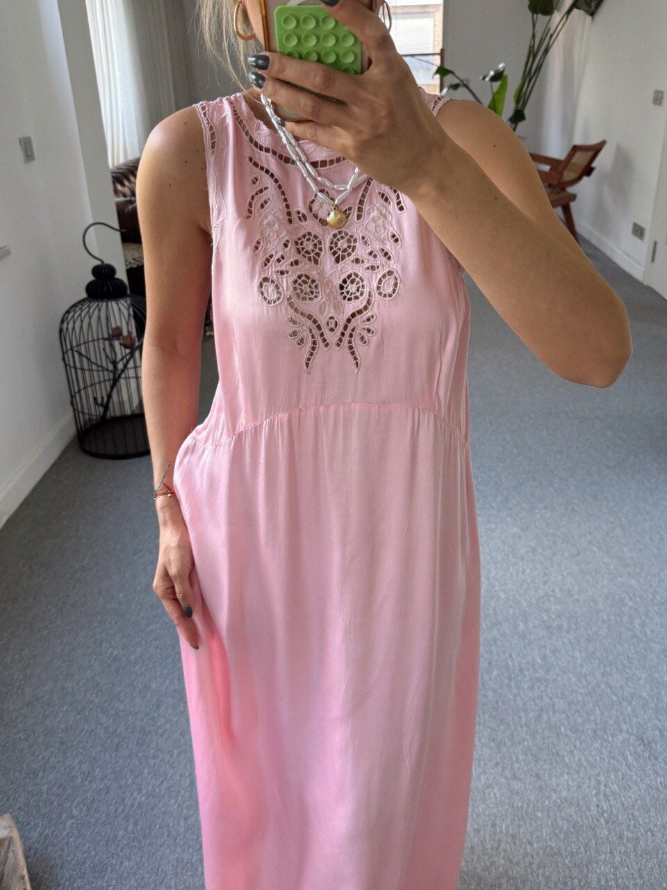 PEMBE  MAXI İTHAL SATEN ELBİSE