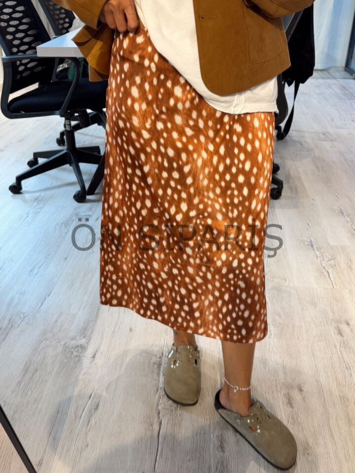 BAMBİ DESEN SATEN MİDİ ETEK (ÖN SİPARİŞ)