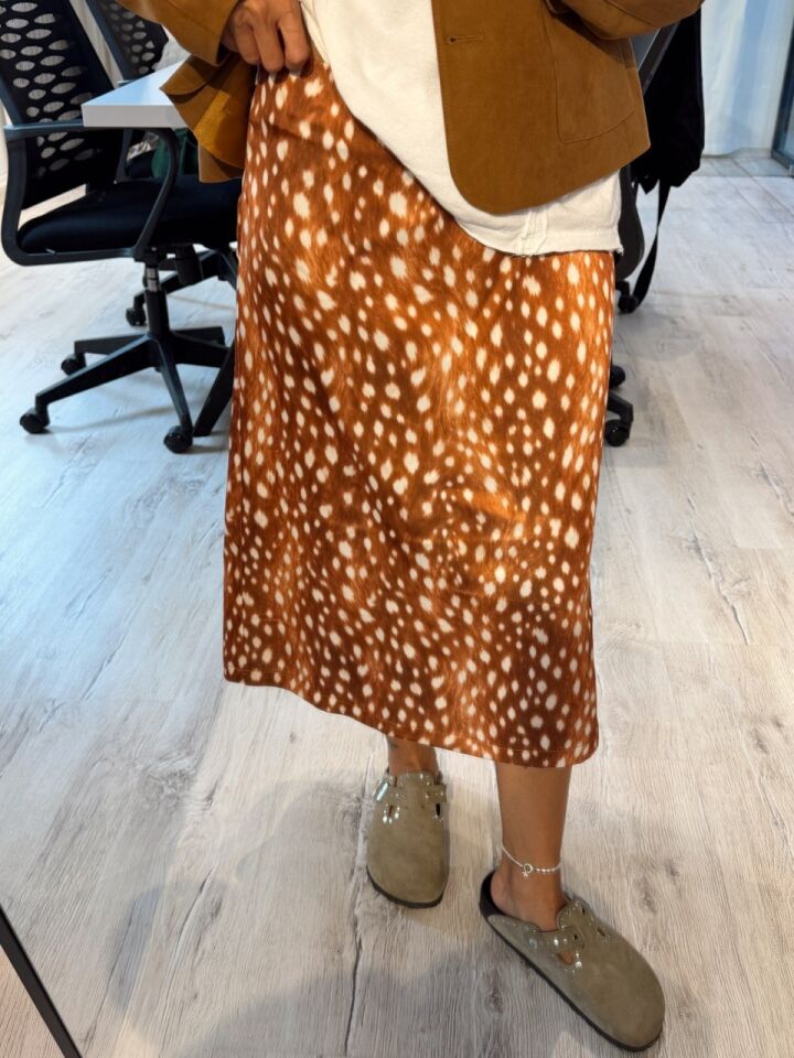 BAMBİ DESEN SATEN MİDİ ETEK