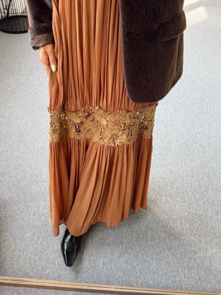 TABA ASKILI PİLİSELİ İTHAL ELBİSE