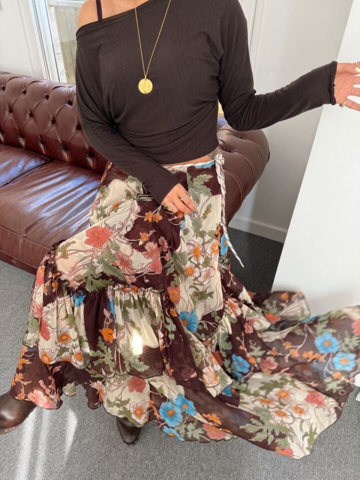 KAHVE ÇİÇEK DESEN MAXI ITHAL ETEK