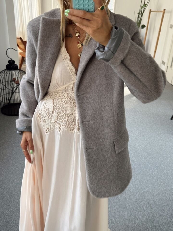 PUDRA GÜPÜR DETAY ASİMETRİK İTHAL ELBİSE