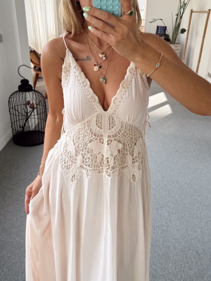 PUDRA GÜPÜR DETAY ASİMETRİK İTHAL ELBİSE