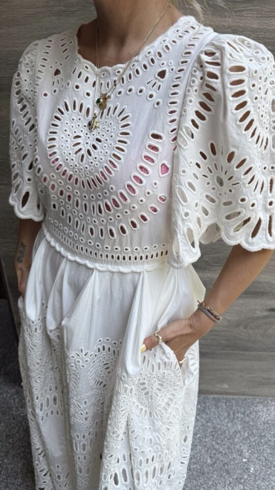 KOL DETAY GÜPÜR İTHAL ELBİSE