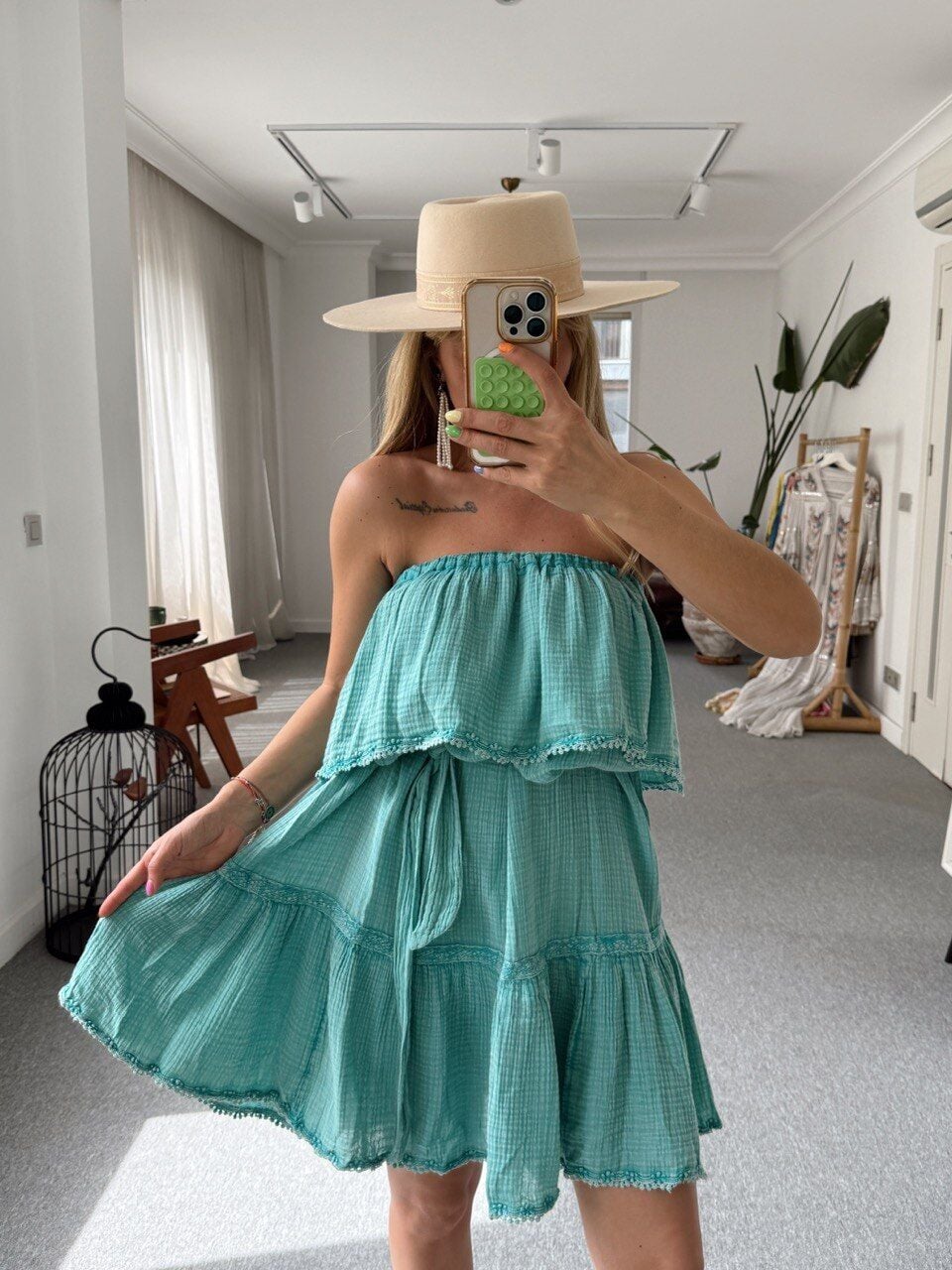 TURKUAZ ORGANİK MUSLİN  STRAPLEZ İTHAL ELBİSE