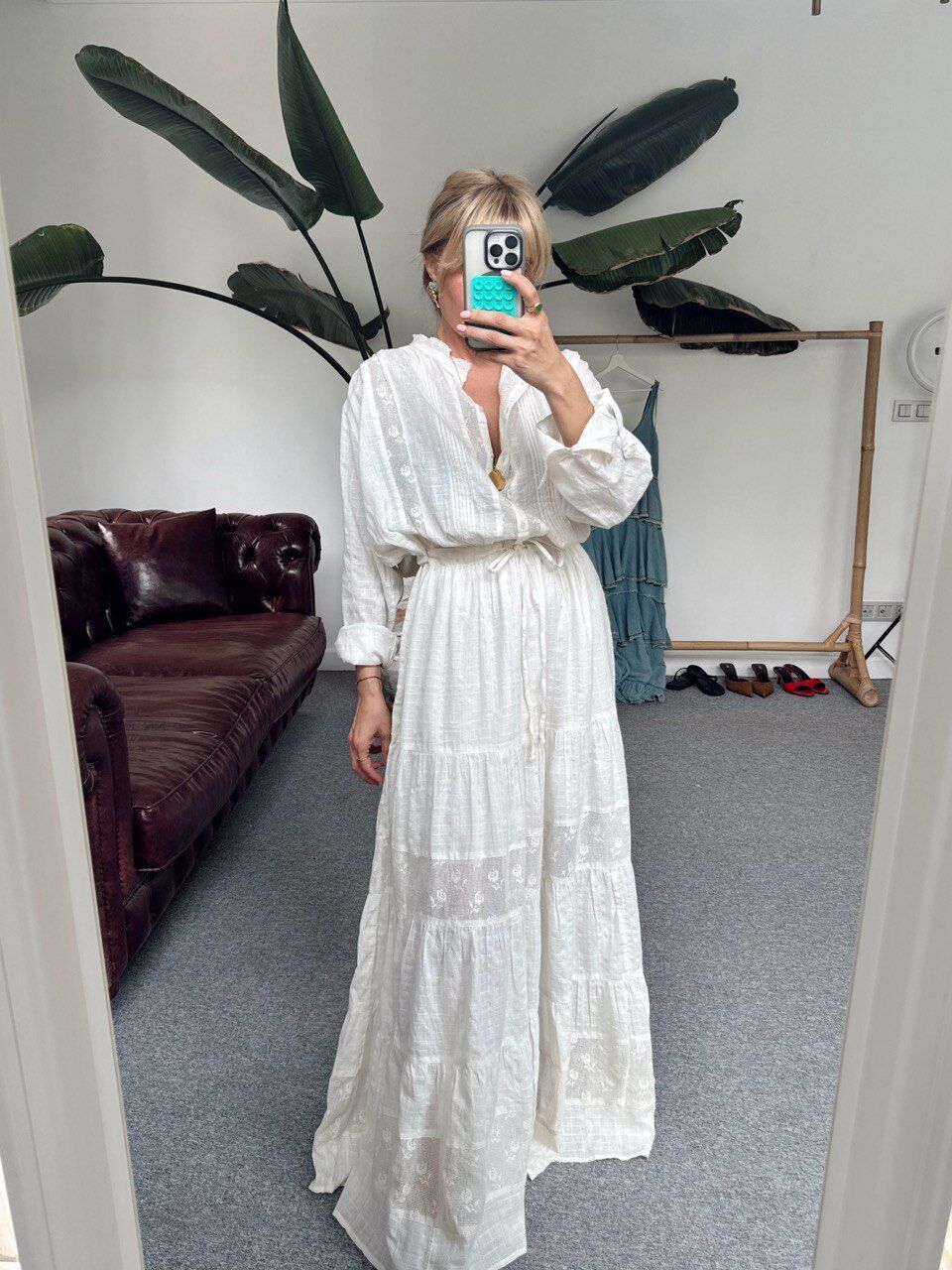 KREM BELDEN BAĞLAMALI MAXI İTHAL ELBİSE