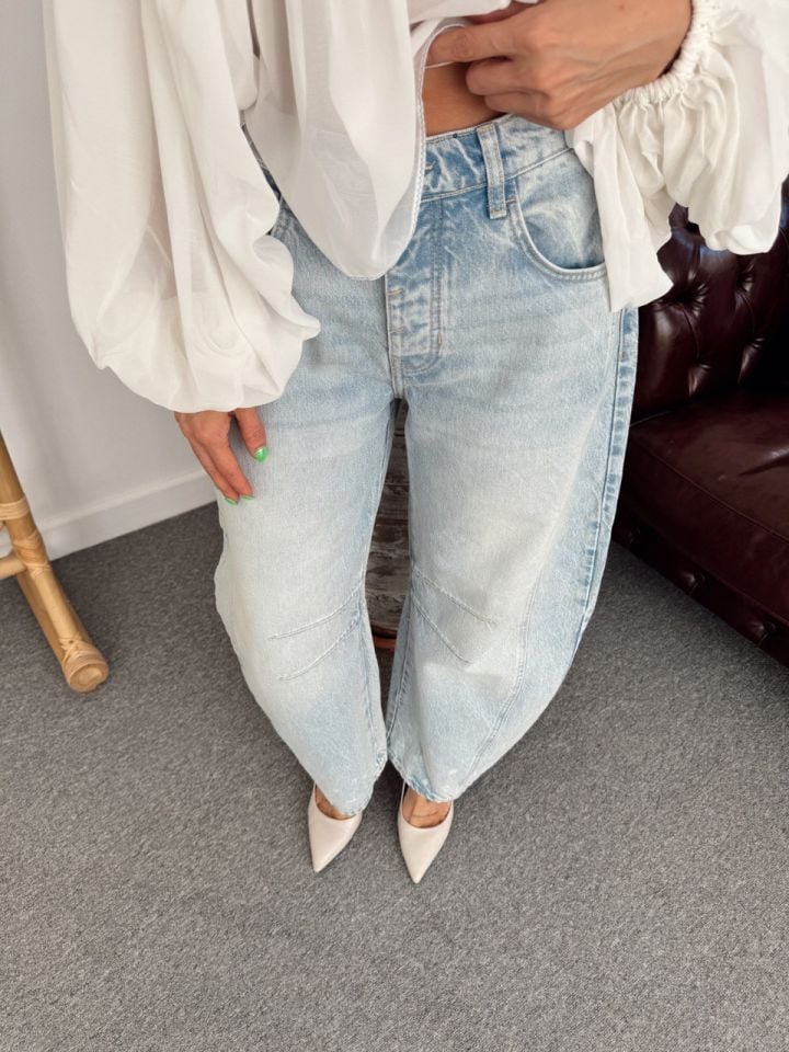 AÇIK MAVİ BARREL JEAN