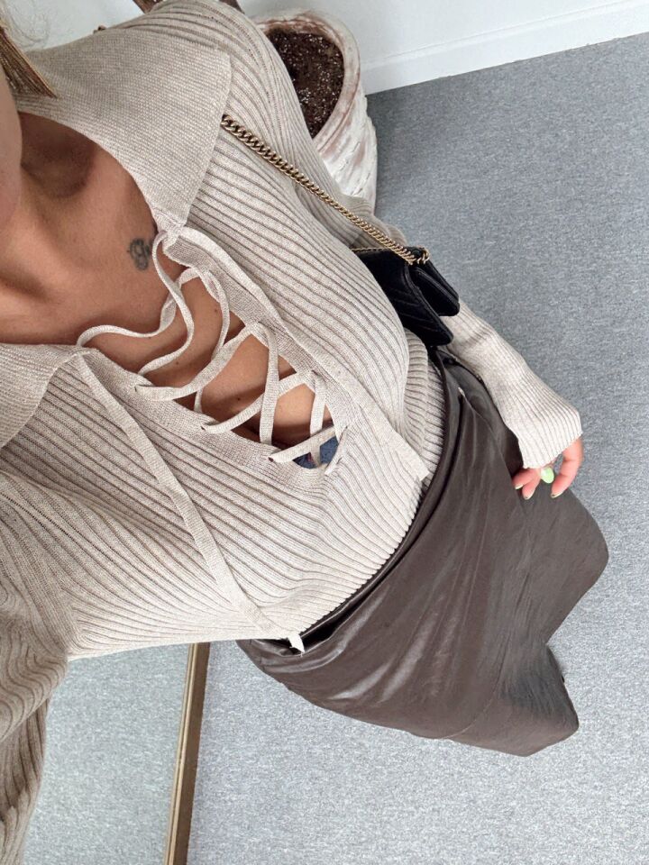 VİZON BAĞCIKLI TRİKO