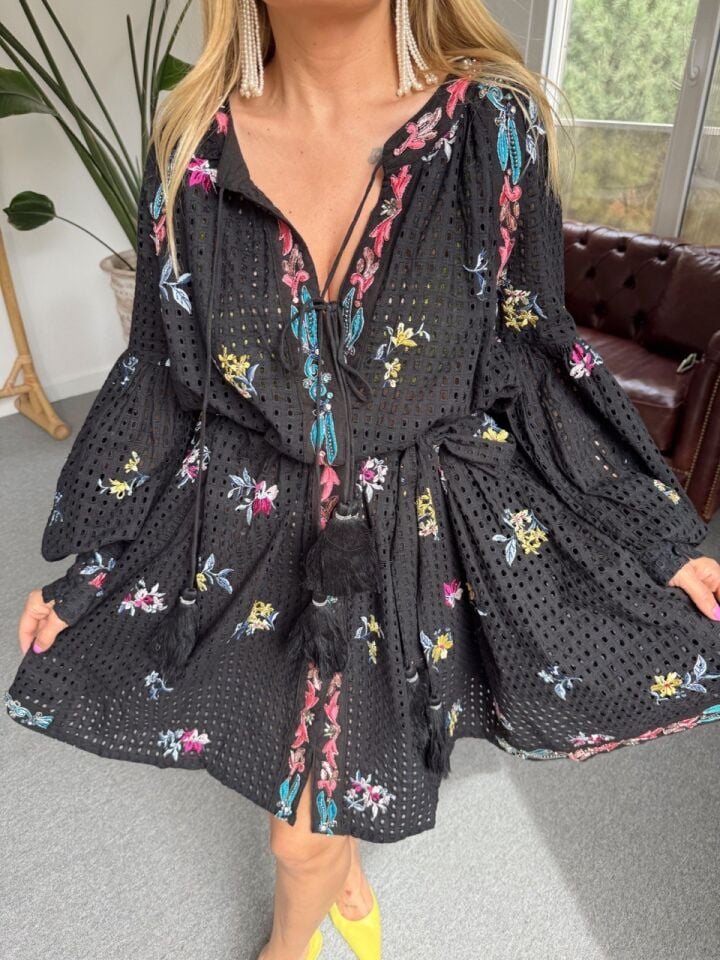 SİYAH NAKIŞ İŞLEMELİ FİSTO İTHAL ELBİSE