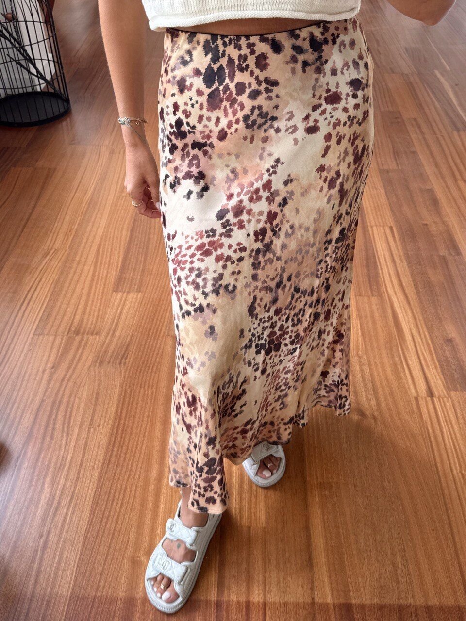 AÇIK KAHVE DESENLİ SATEN VEREV ETEK